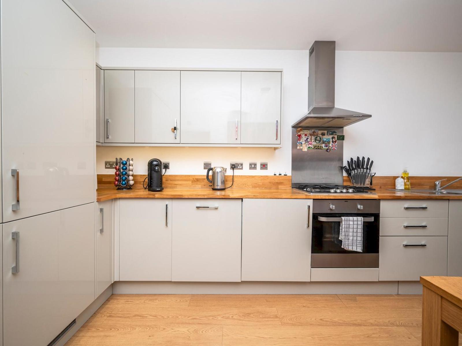 London Apartment Near Tower Bridge And Tube Pass The Keys ภายนอก รูปภาพ