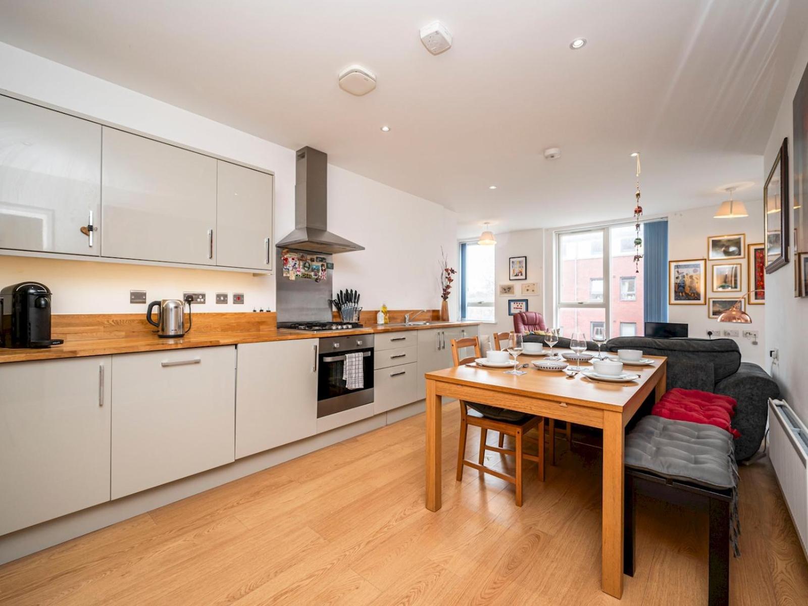 London Apartment Near Tower Bridge And Tube Pass The Keys ภายนอก รูปภาพ