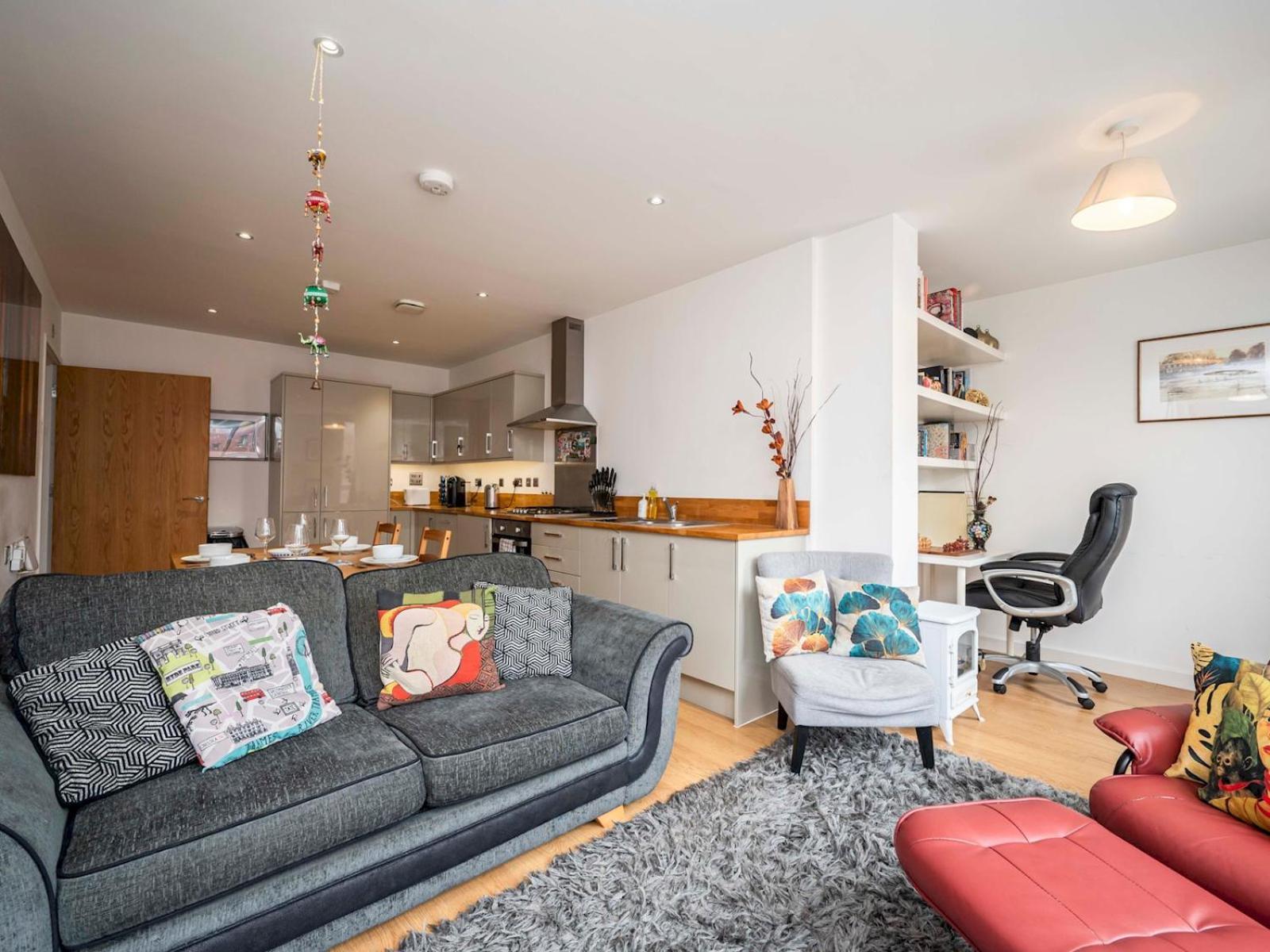 London Apartment Near Tower Bridge And Tube Pass The Keys ภายนอก รูปภาพ