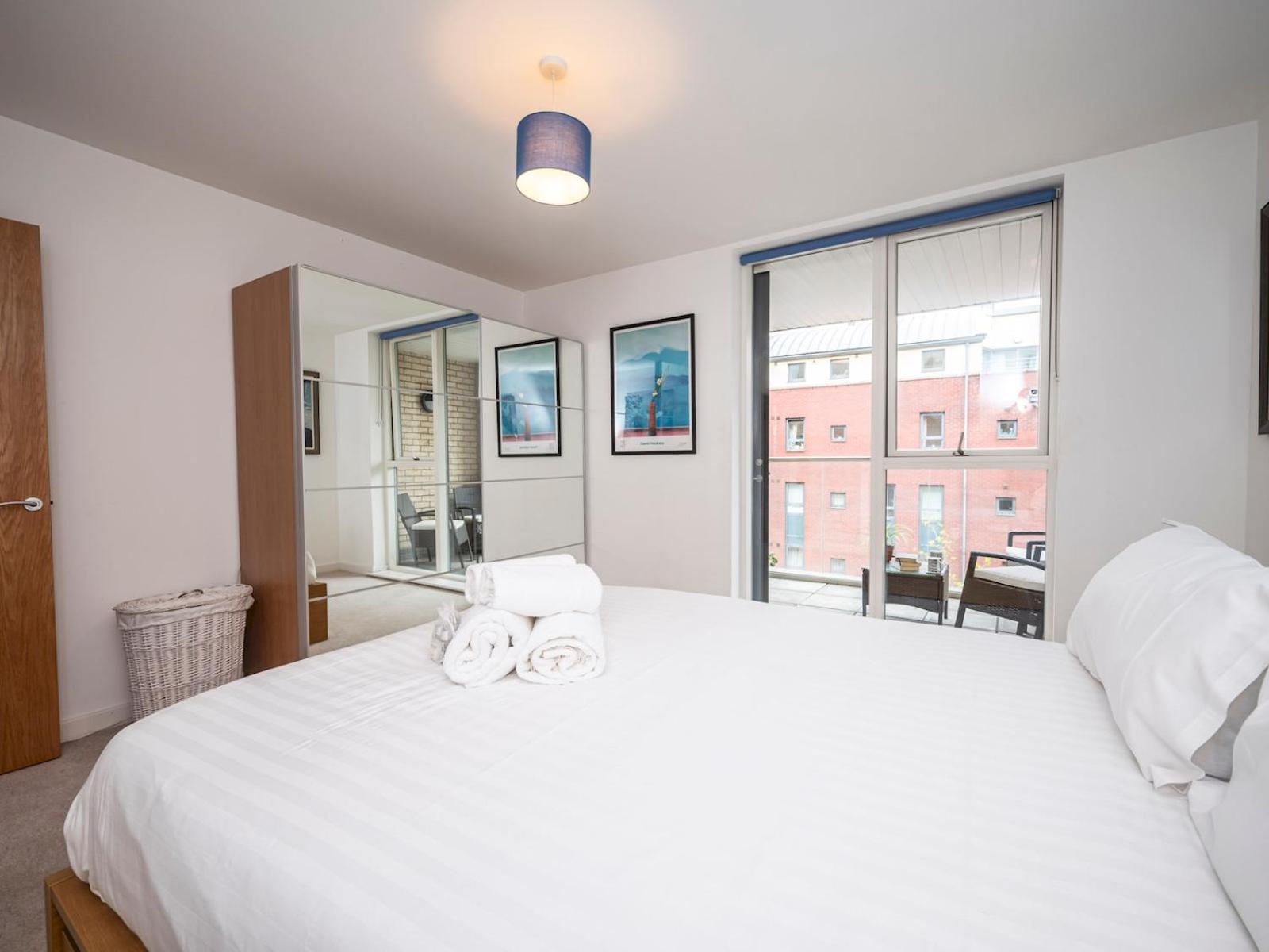London Apartment Near Tower Bridge And Tube Pass The Keys ภายนอก รูปภาพ