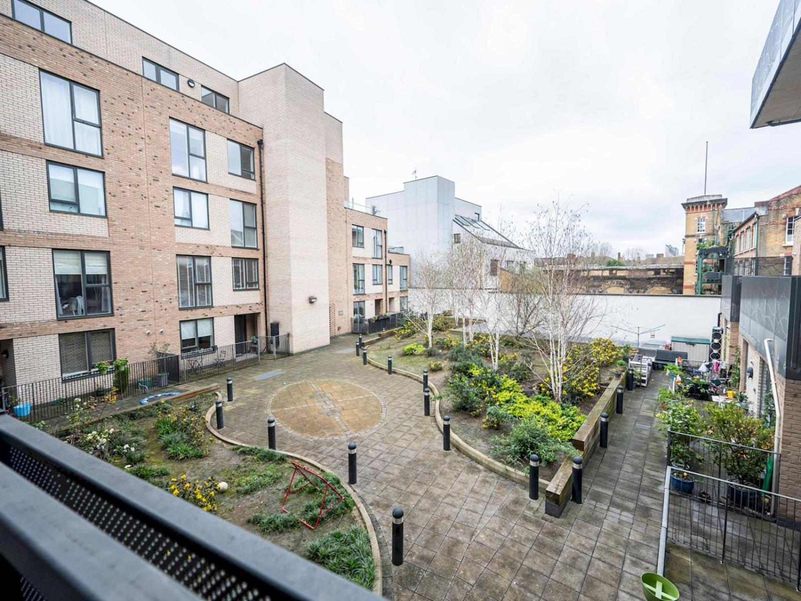 London Apartment Near Tower Bridge And Tube Pass The Keys ภายนอก รูปภาพ