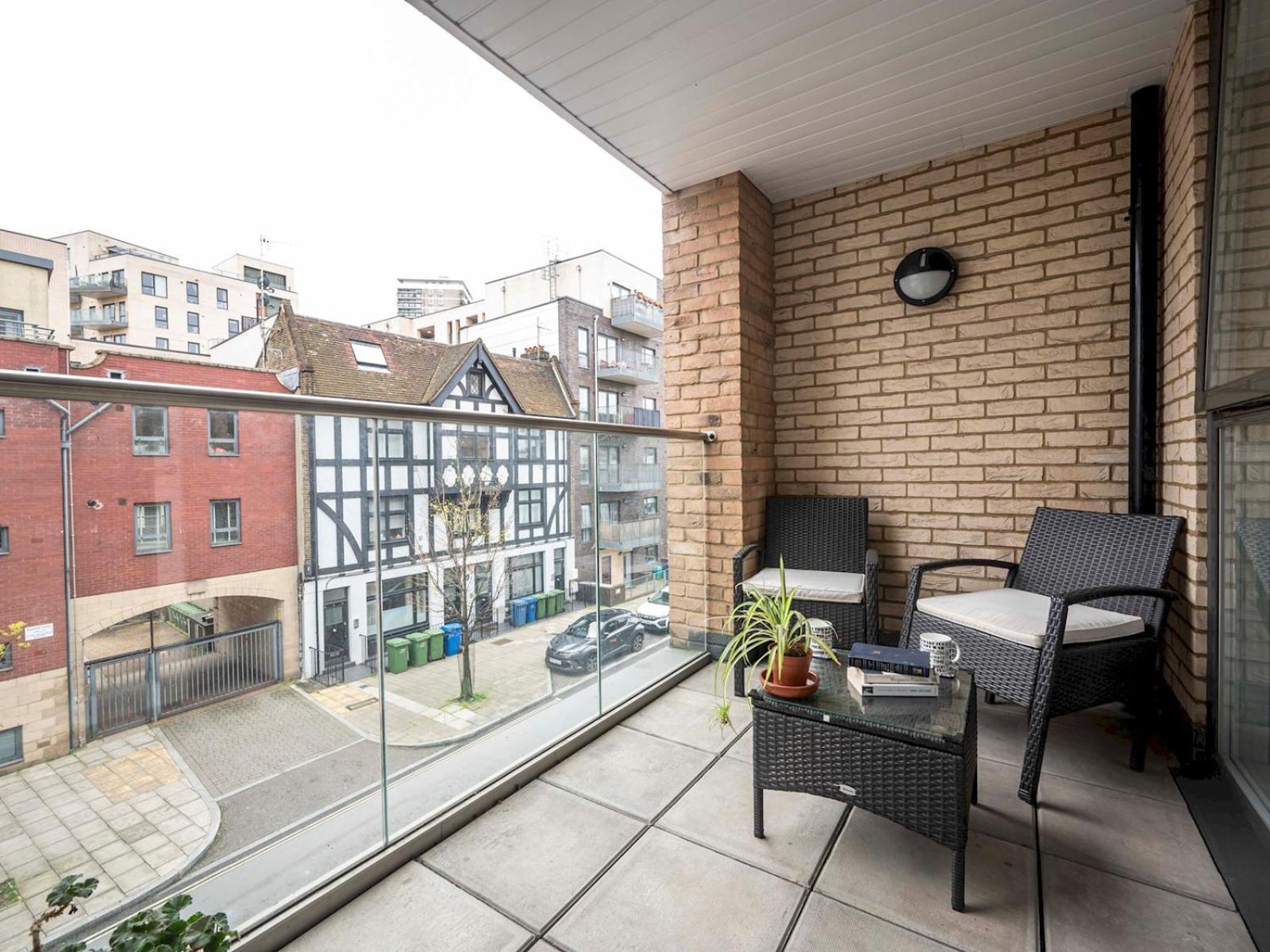 London Apartment Near Tower Bridge And Tube Pass The Keys ภายนอก รูปภาพ